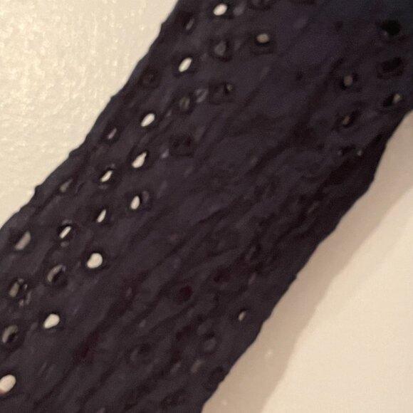 Lucky Brand 3/4 Sleeve Navy Eyelet Blouse (Size Small) - Picture 8 of 9